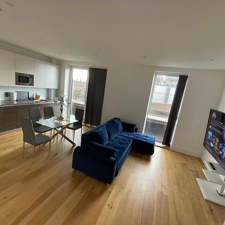 Luxury Top Floor Penthouse Apartment Near Heathrow Londres Exterior foto
