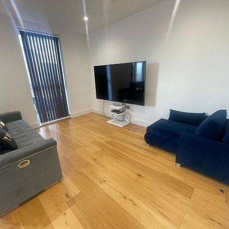Luxury Top Floor Penthouse Apartment Near Heathrow Londres Exterior foto
